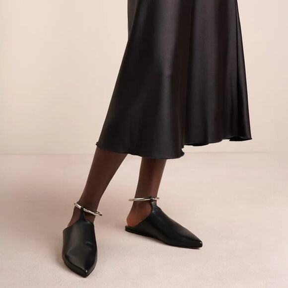 Alaia La Babouche Leather Pointy Toe Mules Ankle Strap Ring Statement 7.5/37.5 - Picture 1 of 10